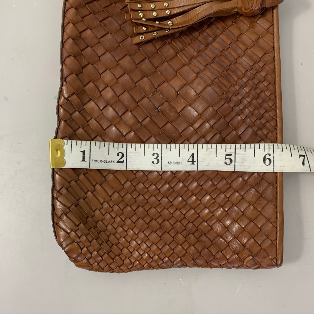Massimo Dutti Woven Nappa Tan Leather Clutch with tassle 9”x7”x1” - Picture 13 of 16